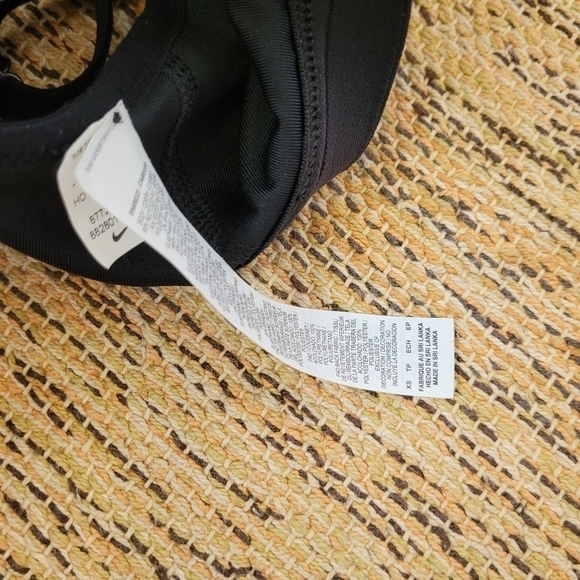 Nike Drifit Sports Bra High Neck - Picture 3 of 7